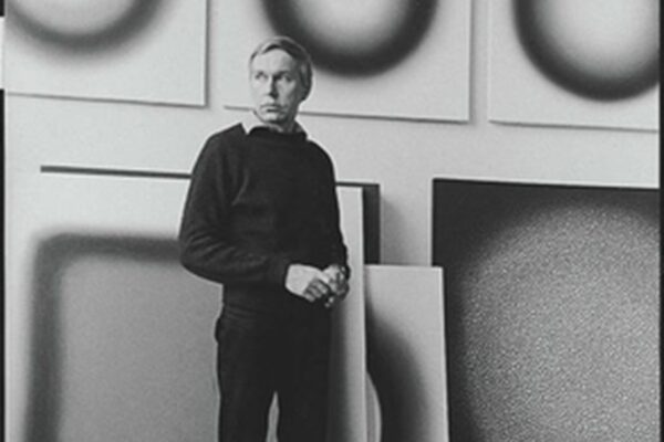 Fangor w przestrzeni publicznej Warszawy: Sztuka, która żyje z miastem