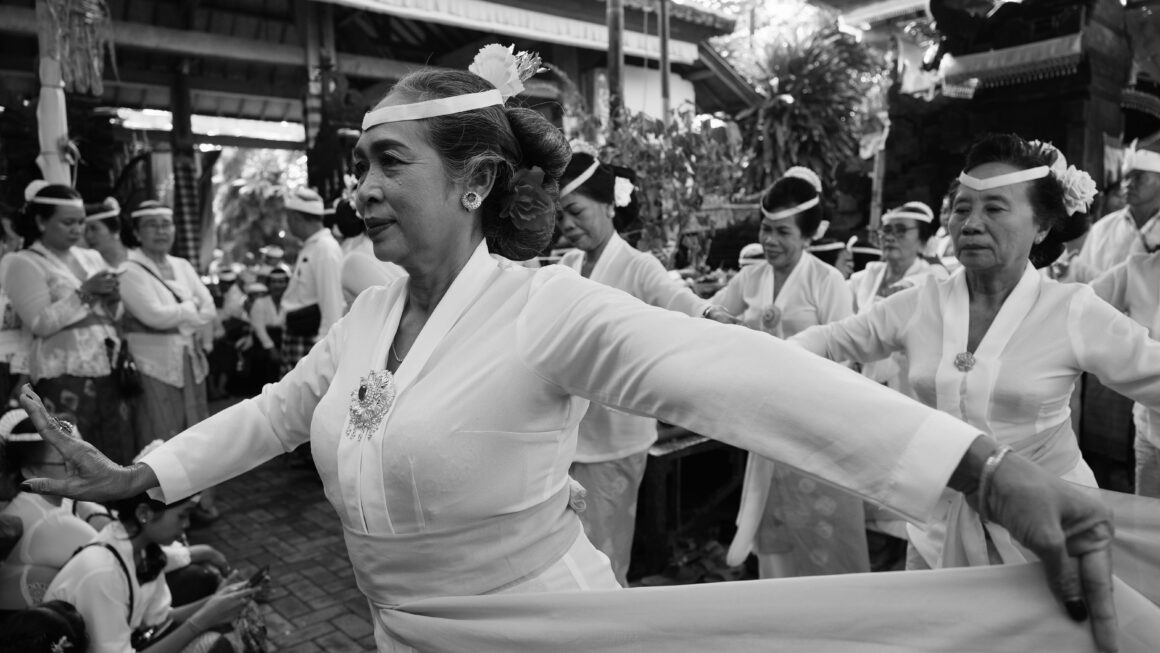 Role społeczne -między oczekiwaniami a Tożsamością