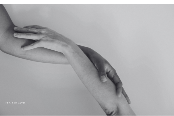 “Najważniejsze , co nam się w życiu przytrafia , to relacja z drugim człowiekiem.” I. Karpowicz